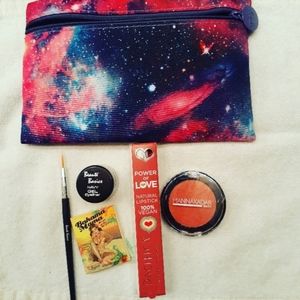 Makeup bag with makeup